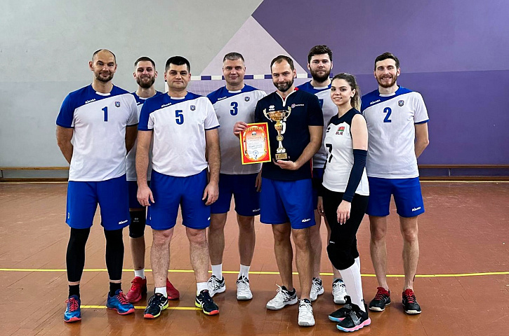 Команда БелГИЭ заняла 1 место в соревнованиях по волейболу